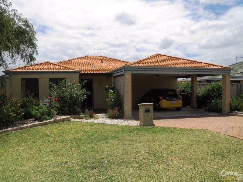 4 Rover Court, Quinns Rocks WA 6030