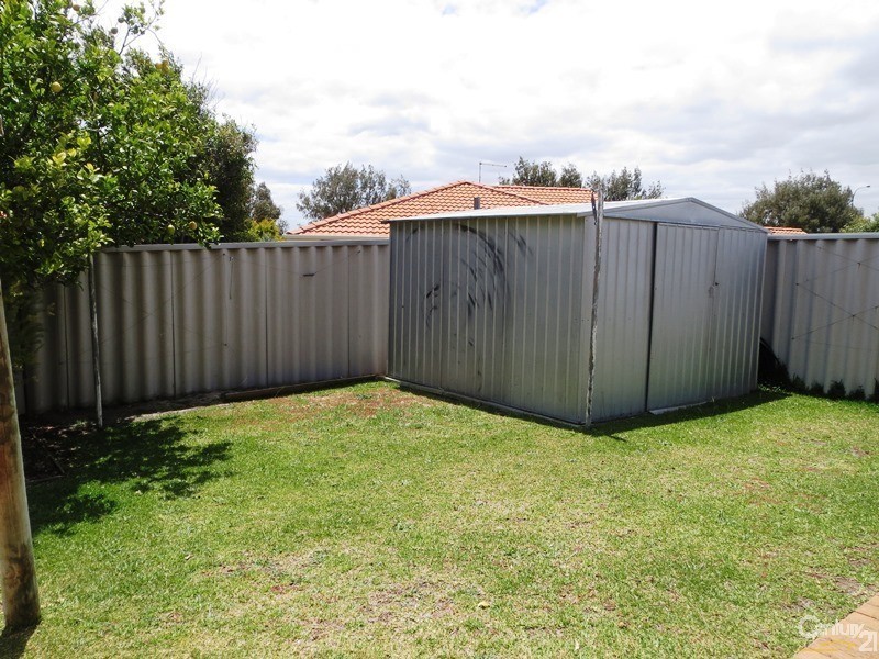 4 Rover Court, Quinns Rocks WA 6030