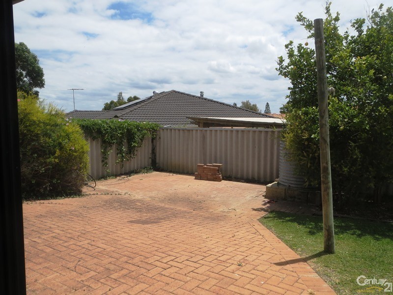 4 Rover Court, Quinns Rocks WA 6030