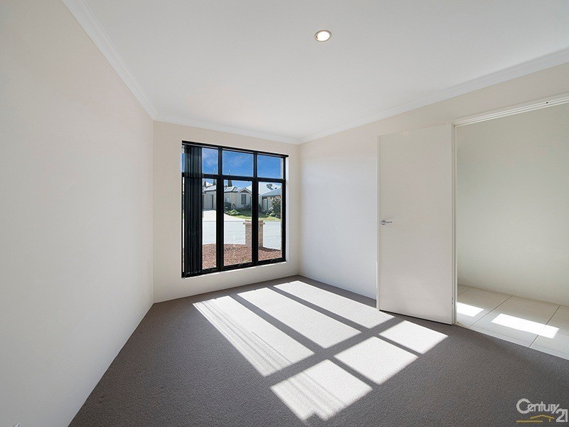 5A Ely Place, Clarkson WA 6030