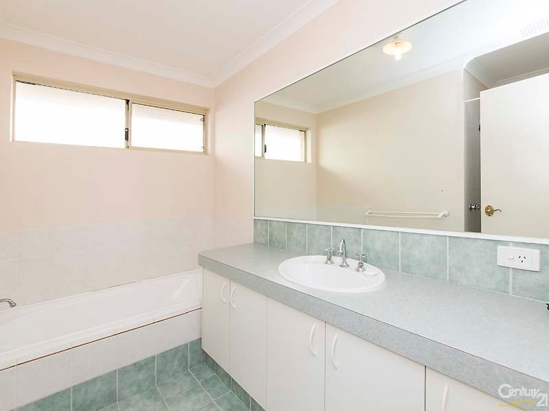 23 Grand Bank Parkway, Mindarie WA 6030