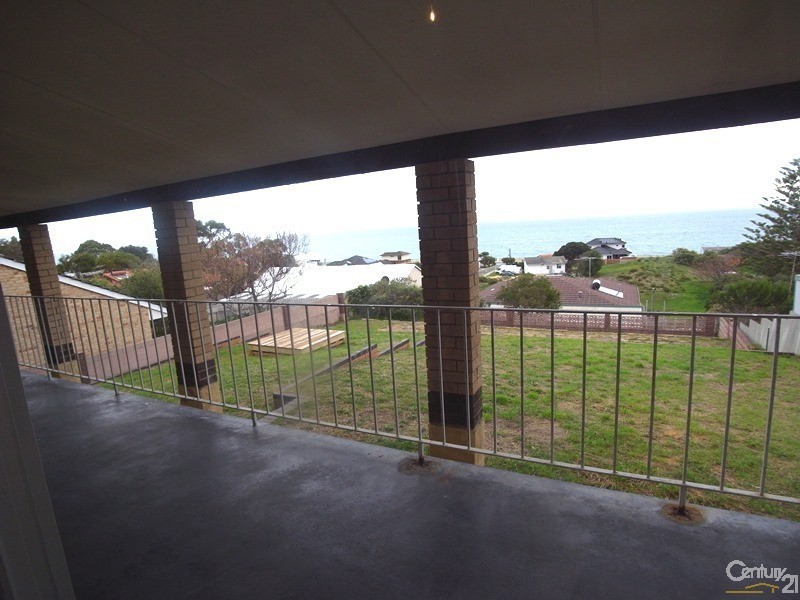 15 Ashley Avenue, Quinns Rocks WA 6030