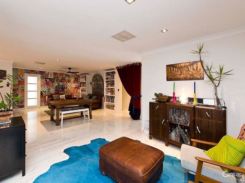 12 Inglis Court, Kingsley WA 6026