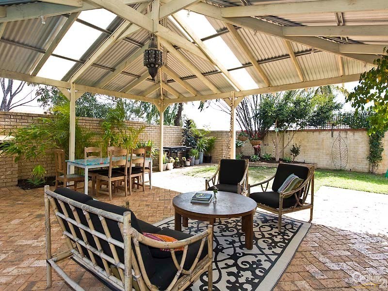 12 Inglis Court, Kingsley WA 6026