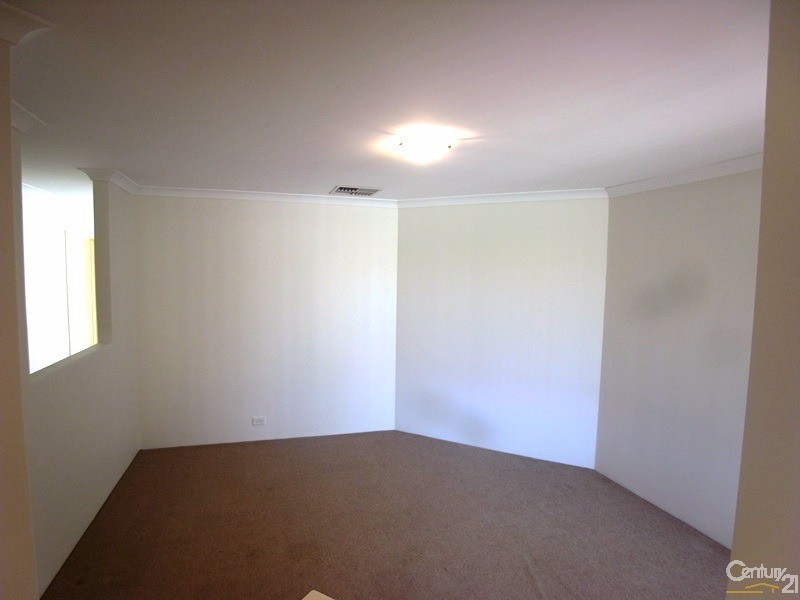 52  Wadhurst Road, Butler WA 6036