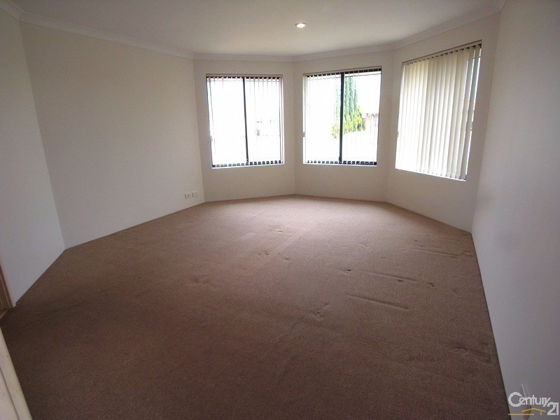 52  Wadhurst Road, Butler WA 6036