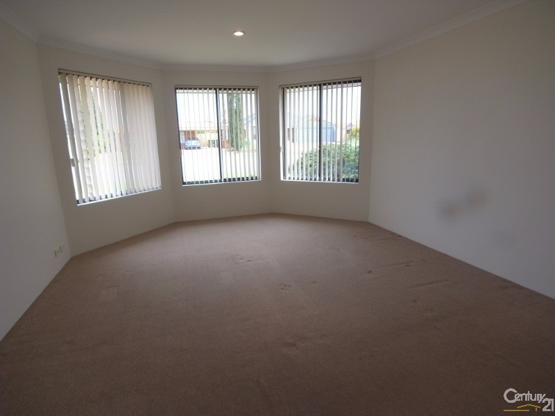 52  Wadhurst Road, Butler WA 6036