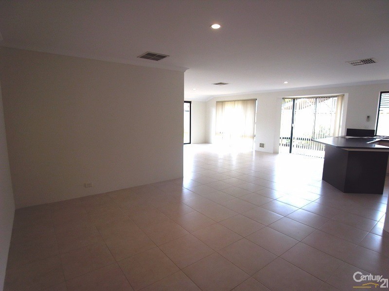 52  Wadhurst Road, Butler WA 6036