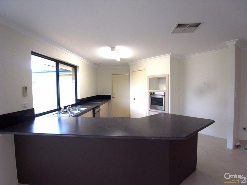 52  Wadhurst Road, Butler WA 6036