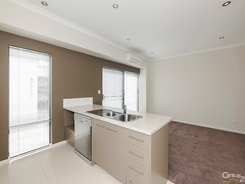 19 Metro Boulevard, Clarkson WA 6030