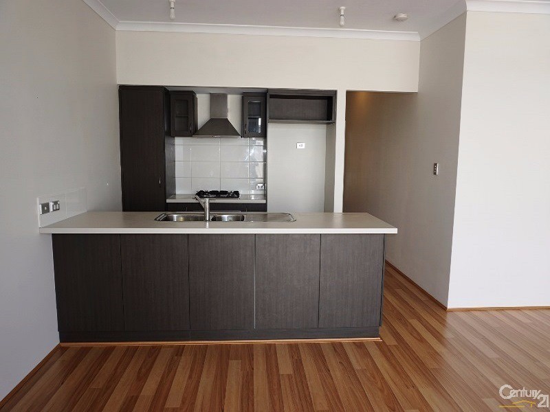 8 Portsalon Parkway, Butler WA 6036