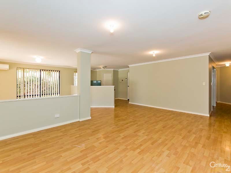 15  Carwoola Circle, Carramar WA 6031