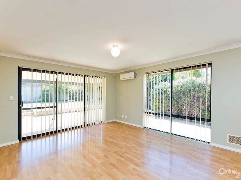 15  Carwoola Circle, Carramar WA 6031