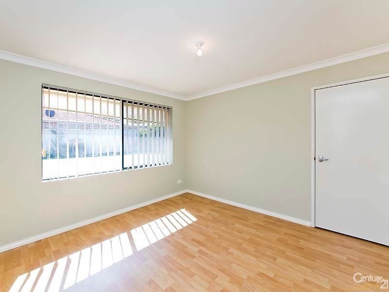 15  Carwoola Circle, Carramar WA 6031