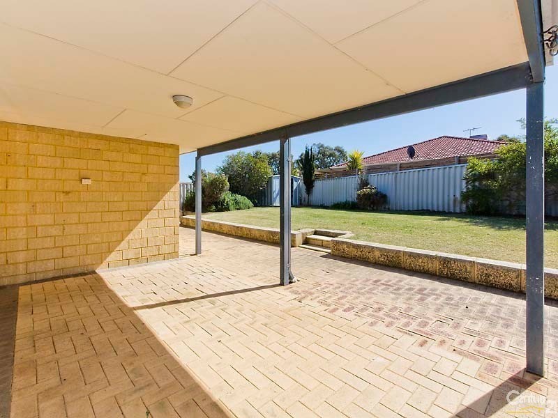 15  Carwoola Circle, Carramar WA 6031