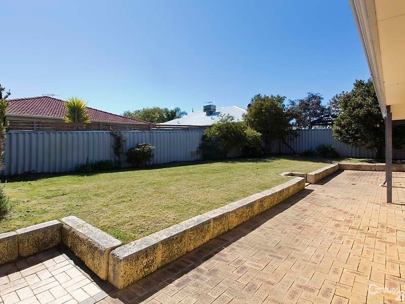 15  Carwoola Circle, Carramar WA 6031