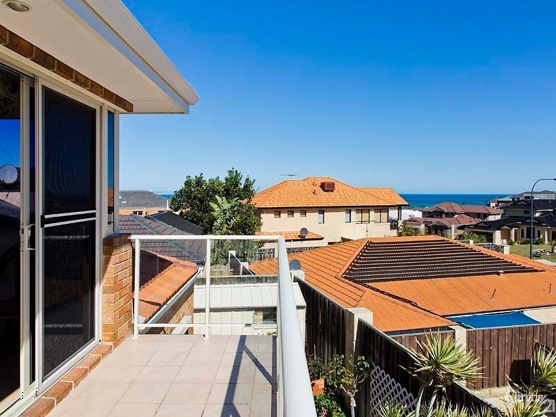 6 Andros Circuit, Mindarie WA 6030