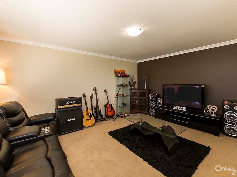 31 Olympus Loop, Merriwa WA 6030