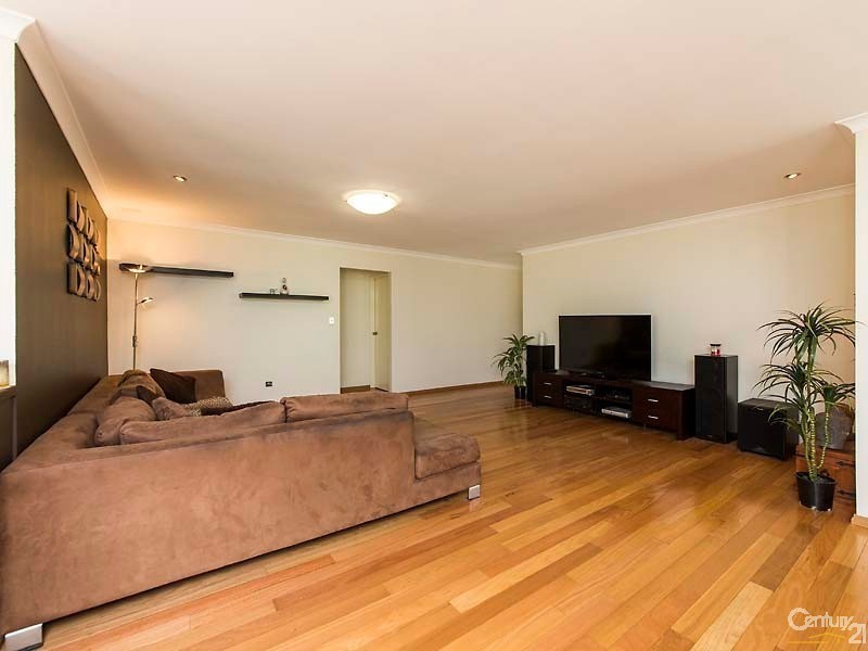 31 Olympus Loop, Merriwa WA 6030