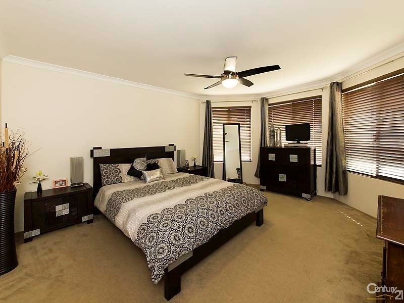 31 Olympus Loop, Merriwa WA 6030