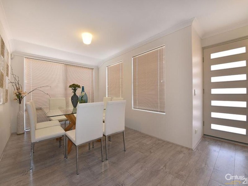 4 Samsun Way, Mindarie WA 6030