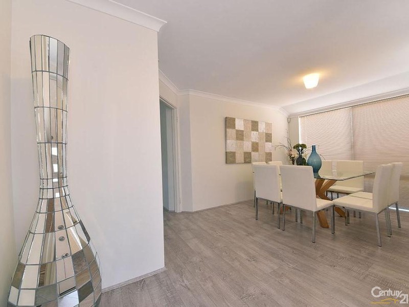 4 Samsun Way, Mindarie WA 6030