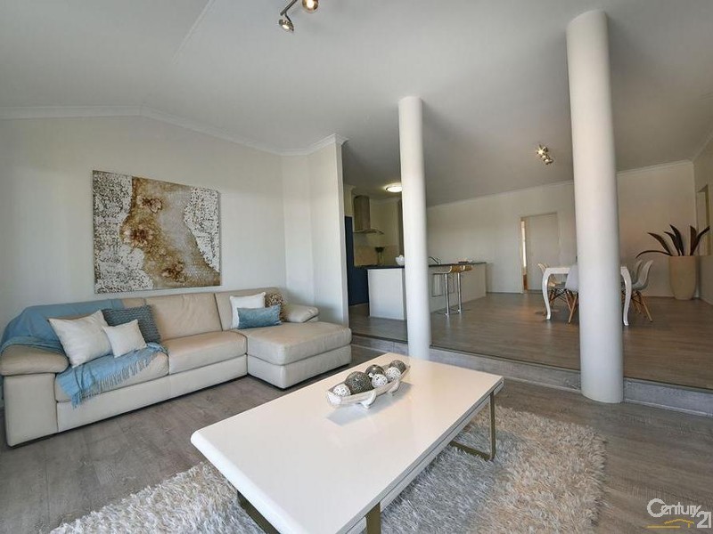 4 Samsun Way, Mindarie WA 6030