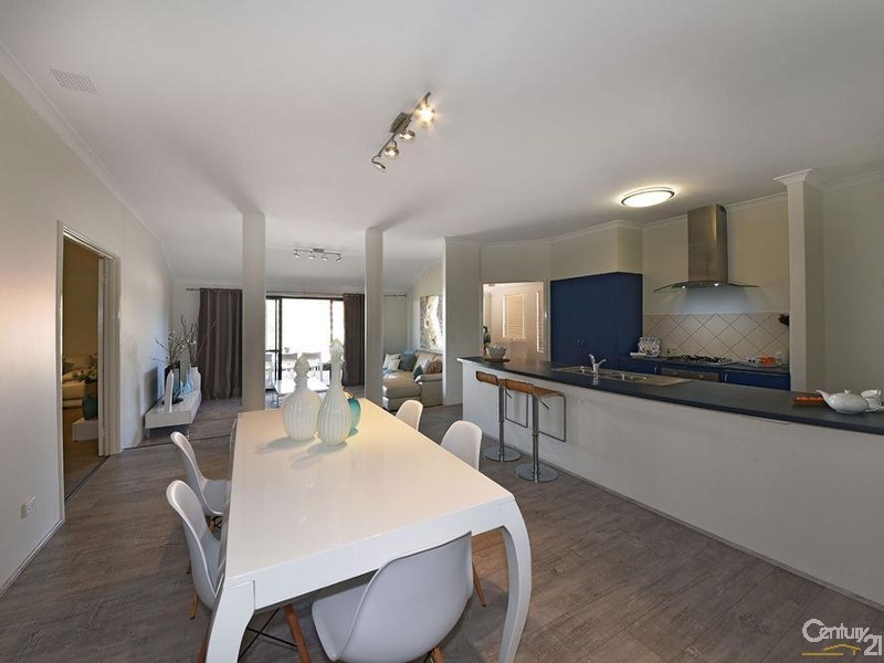 4 Samsun Way, Mindarie WA 6030