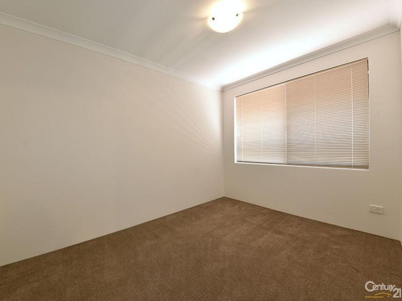 4 Samsun Way, Mindarie WA 6030