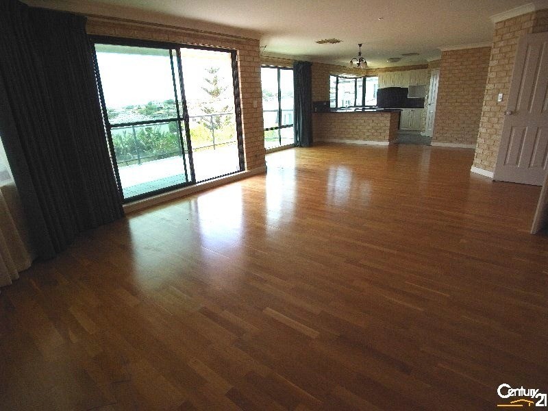 11 Caldera Close, Mindarie WA 6030