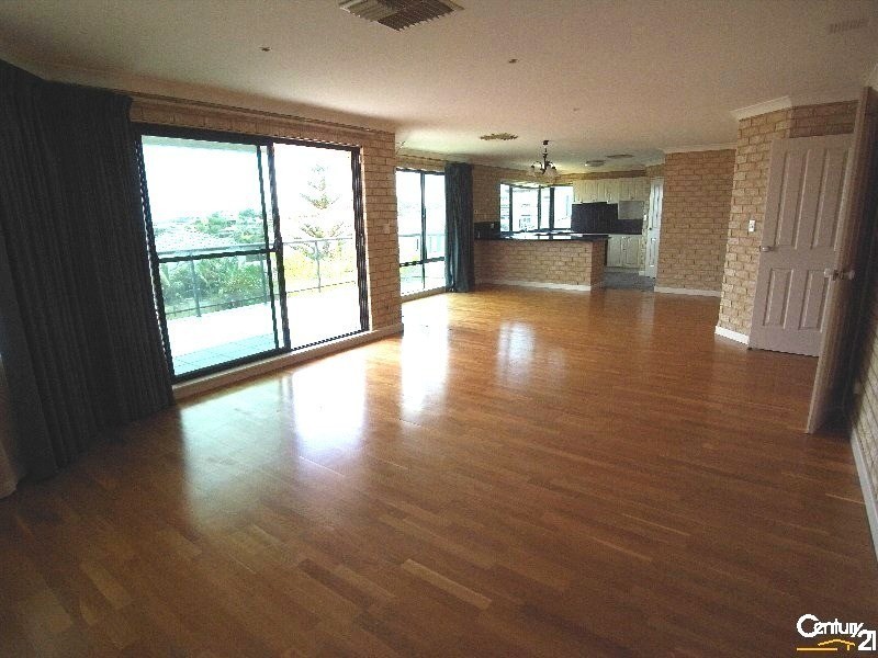 11 Caldera Close, Mindarie WA 6030