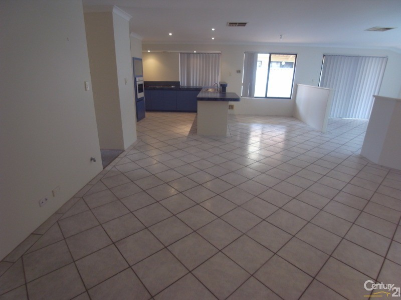 17 Ceduna Way, Quinns Rocks WA 6030