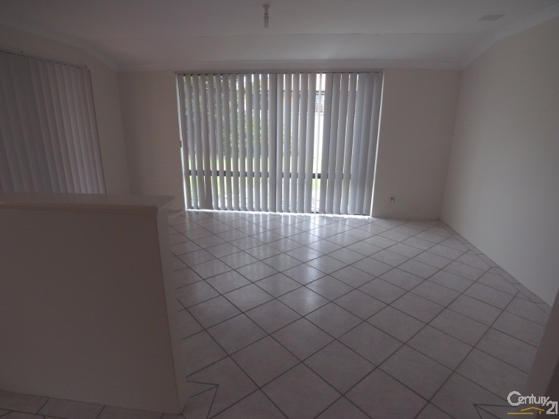 17 Ceduna Way, Quinns Rocks WA 6030