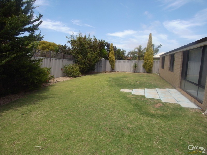 17 Ceduna Way, Quinns Rocks WA 6030