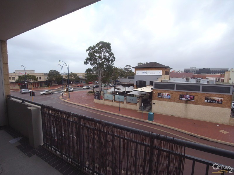 31/165 Grand Blvd, Joondalup WA 6027