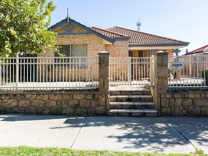 23 Grand Bank Parkway, Mindarie WA 6030