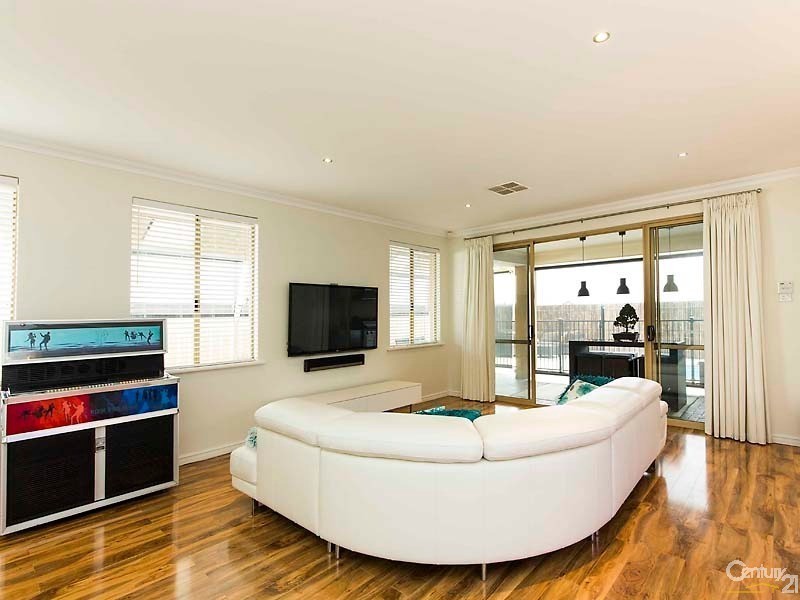 41 Tamarama Crescent, Clarkson WA 6030