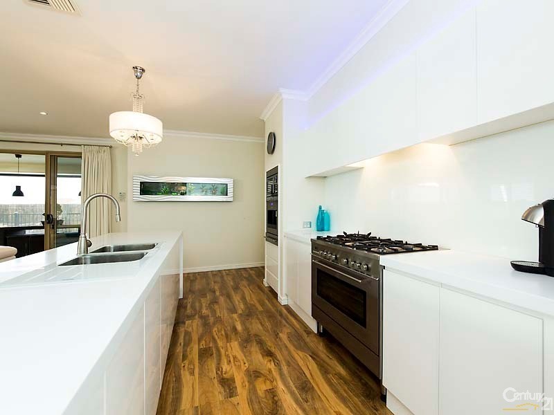 41 Tamarama Crescent, Clarkson WA 6030