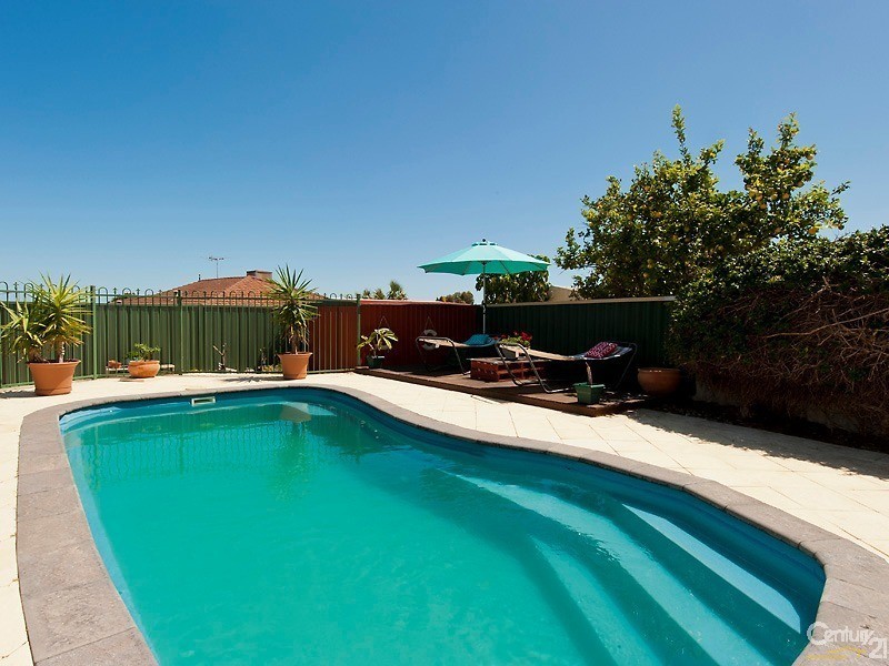 25 Redbank Rise, Clarkson WA 6030