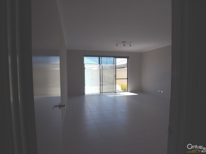 4 tarpon link, Butler WA 6036