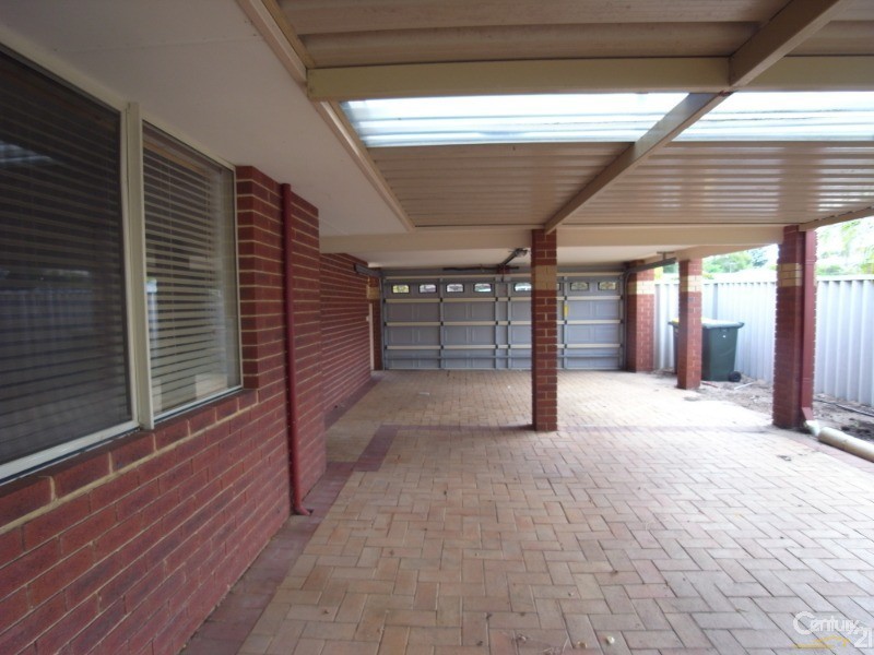 106 Tapping Way, Quinns Rocks WA 6030