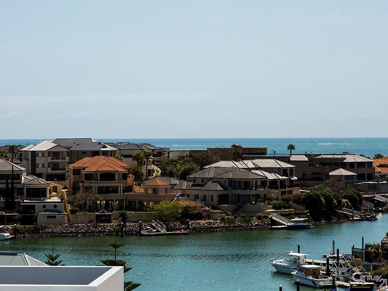 12 Swansea Promenade, Mindarie WA 6030