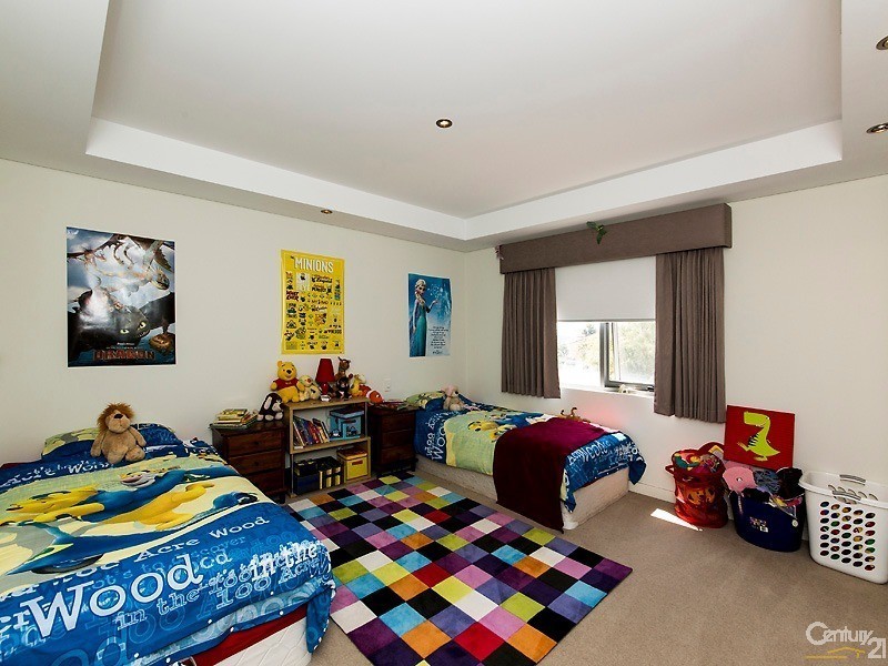 12 Swansea Promenade, Mindarie WA 6030