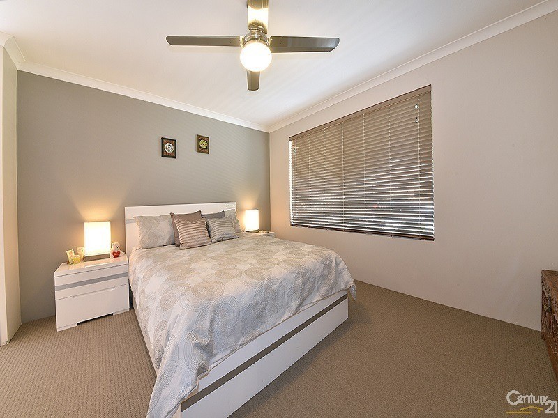 60 Fowey Loop, Mindarie WA 6030