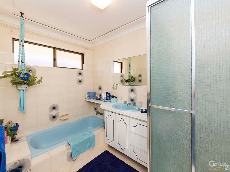 21 Barrallier Way, Padbury WA 6025