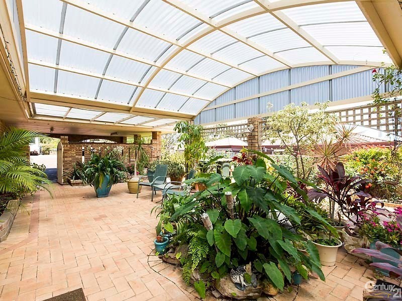 21 Barrallier Way, Padbury WA 6025