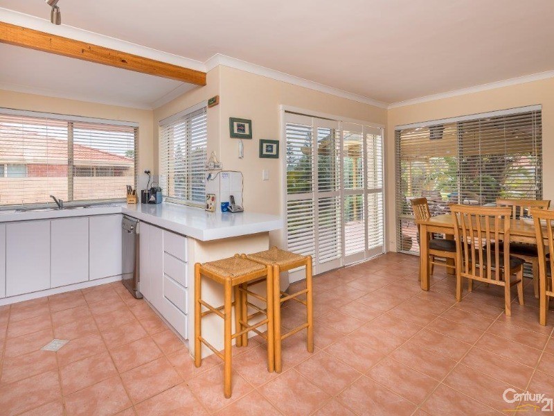 3 Kanda Place, Mindarie WA 6030