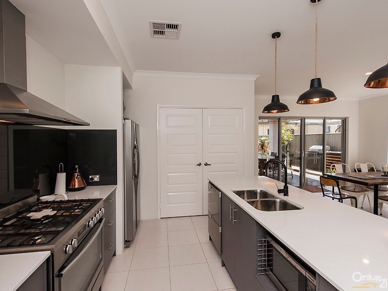 19 Pomelaa Way, Clarkson WA 6030