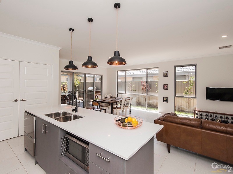 19 Pomelaa Way, Clarkson WA 6030
