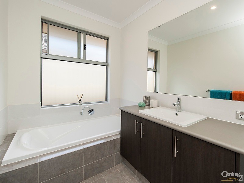 19 Pomelaa Way, Clarkson WA 6030